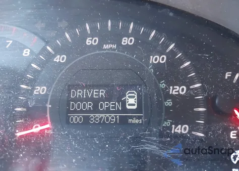 2008 Toyota Camry Xle z USA, uszkodzony, nr VIN 4T1BE46K48U748003